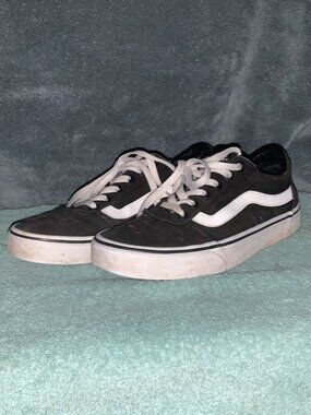 Women's Vans Old Skool Low Top Sneakers